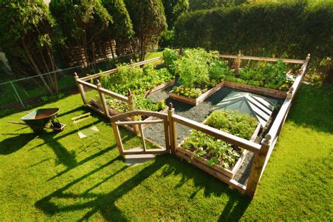 metal garden enclosures|enclosed vegetable garden images.